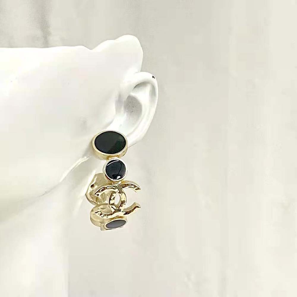 Chanel Women Hoop Earrings in Metal