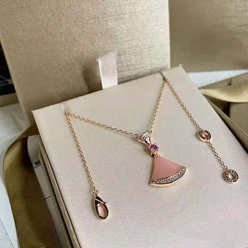 Bvlgari Women Divas Dream Necklace in 18 KT Rose Gold