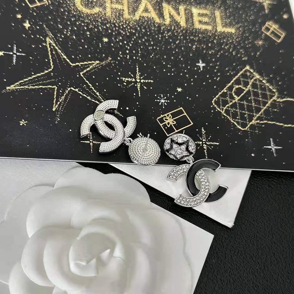 Chanel Women Pendant Earrings in Metal and Strass