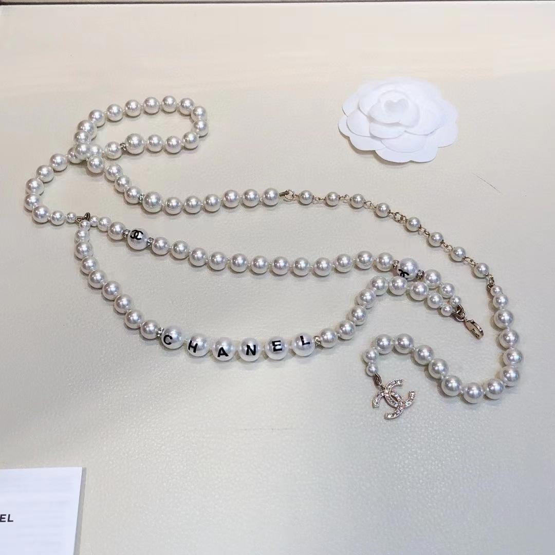 Chanel Women CC Chain Belt Metal Glass Pearls Imitation Pearls Strass Dark Gold Pearly White Crystal