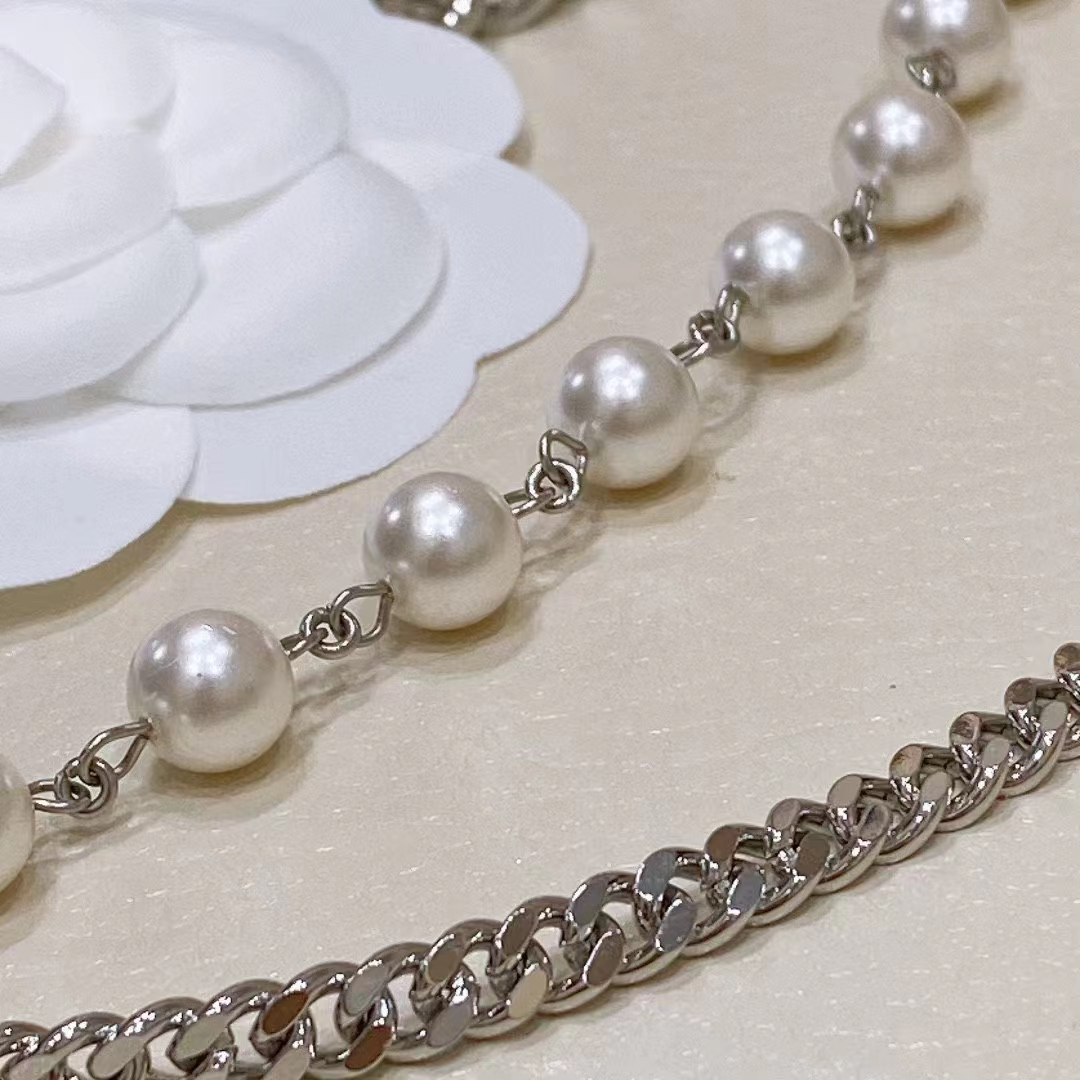 Chanel Women CC Chain Belt Metal Resin Glass Pearls Strass Silver Pearly White Crystal