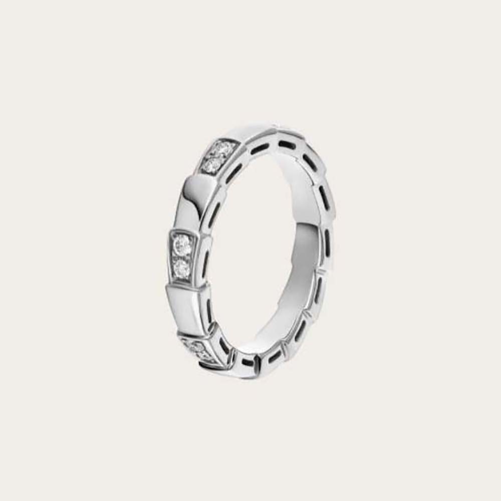 Bvlgari Women Use of Unconventional Materials Serpenti Viper Ring-Silver