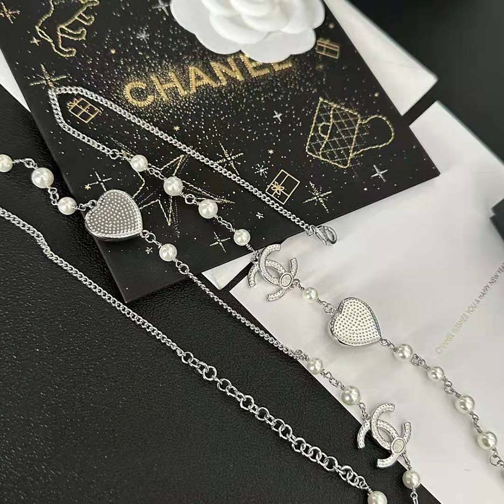 Chanel Women Long Necklace in Metal Glass Pearls and Strass