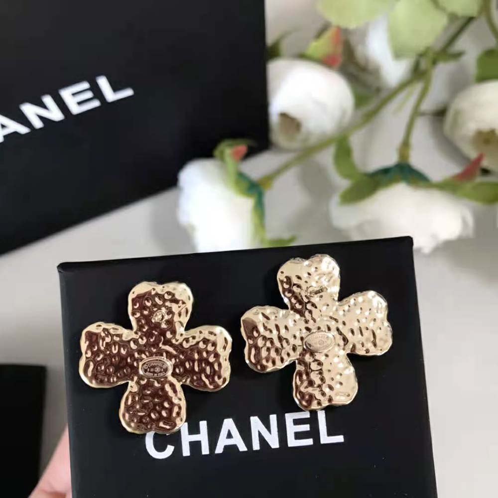 Chanel Women Stud Earrings in Metal and Resin