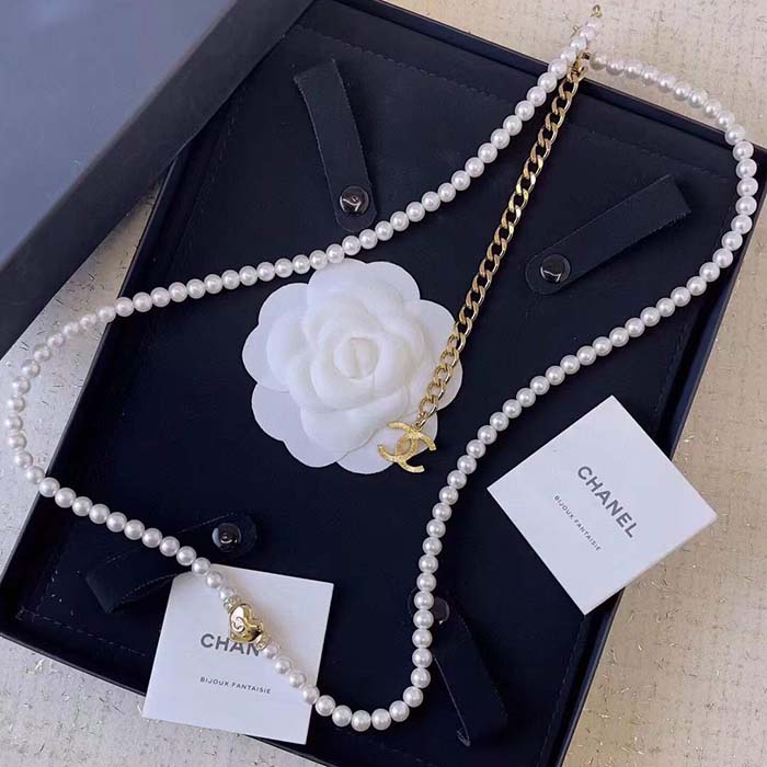 Chanel Women CC Chain Belt Metal Glass Pearls Strass Gold Pearly White Crystal