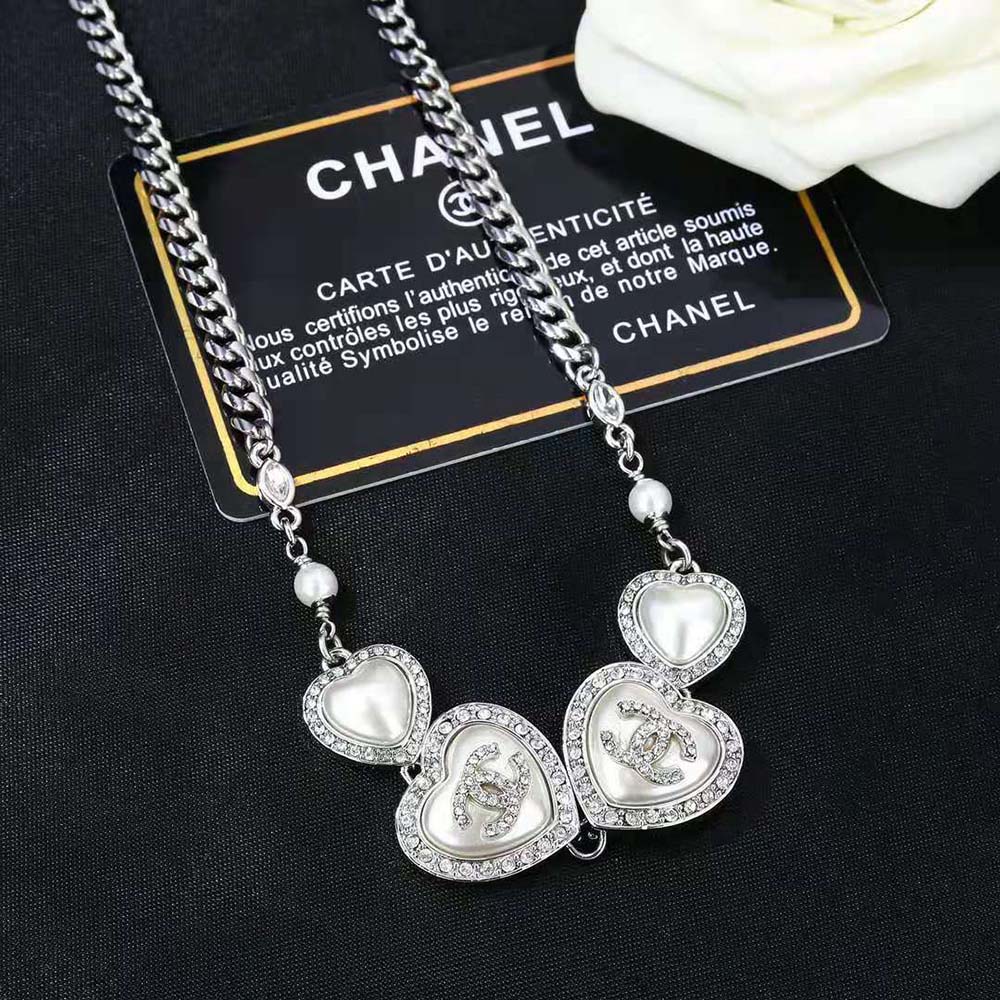 Chanel Women Choker in Metal Glass Pearls and Strass