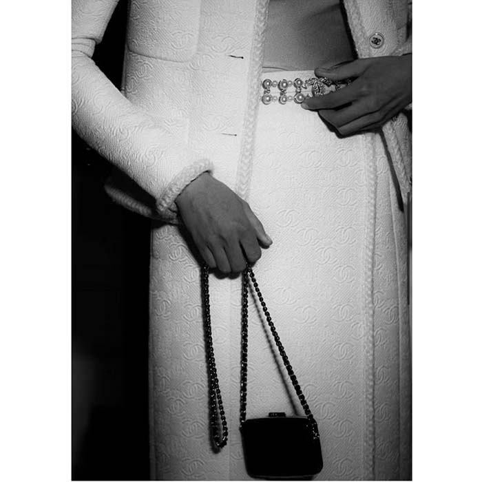 Chanel Women CC Chain Belt Gold Metal Resin Glass Pearls Strass Pearly White Crystal