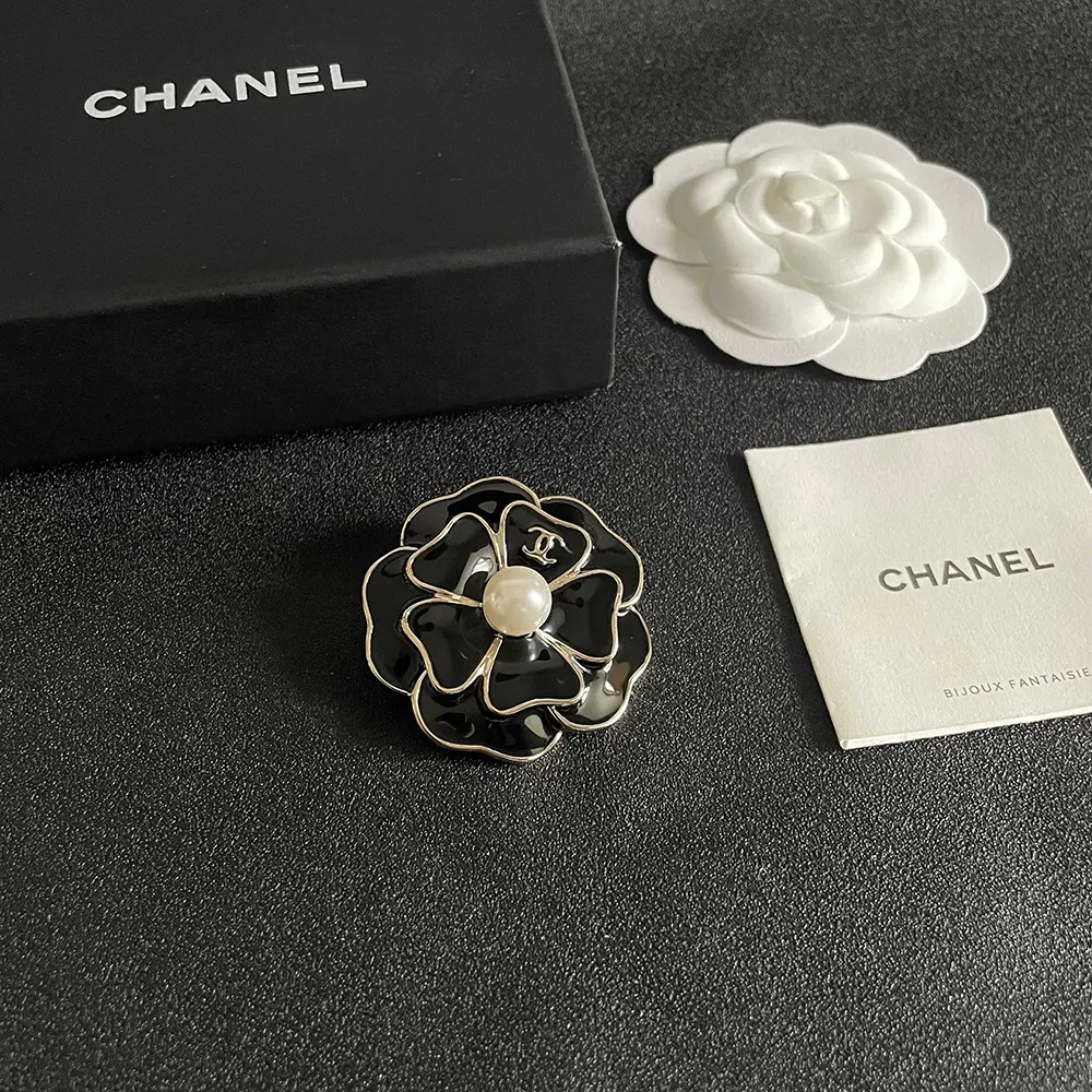 Chanel Women Brooch Metal & Resin Gold Black & Pearly White ABG238