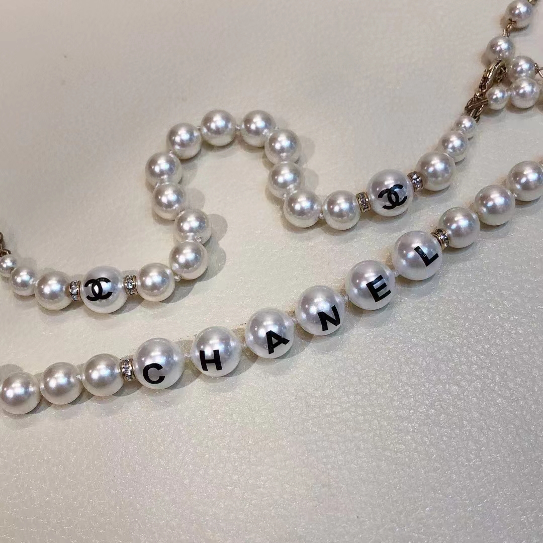 Chanel Women CC Chain Belt Metal Glass Pearls Imitation Pearls Strass Dark Gold Pearly White Crystal