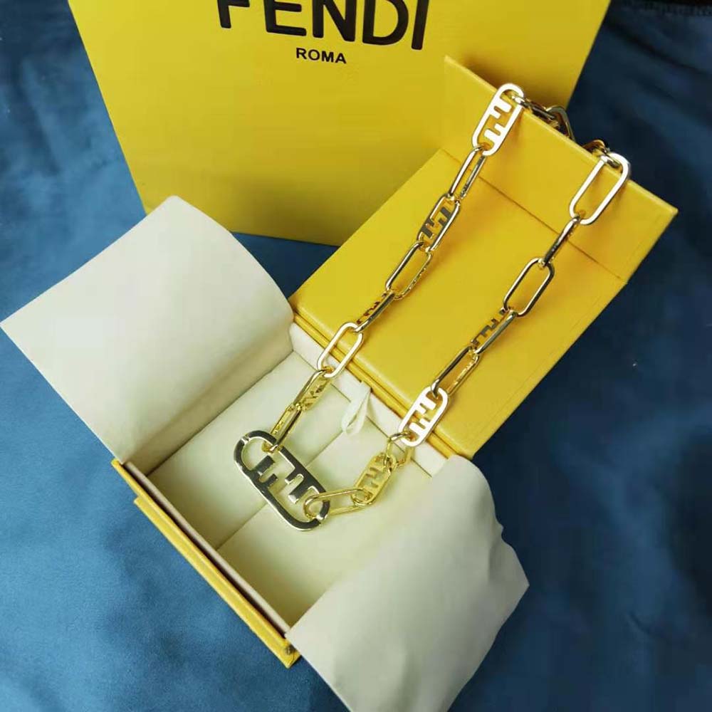 Fendi Women Necklace with Fendi OLock Mesh and Oval Clip