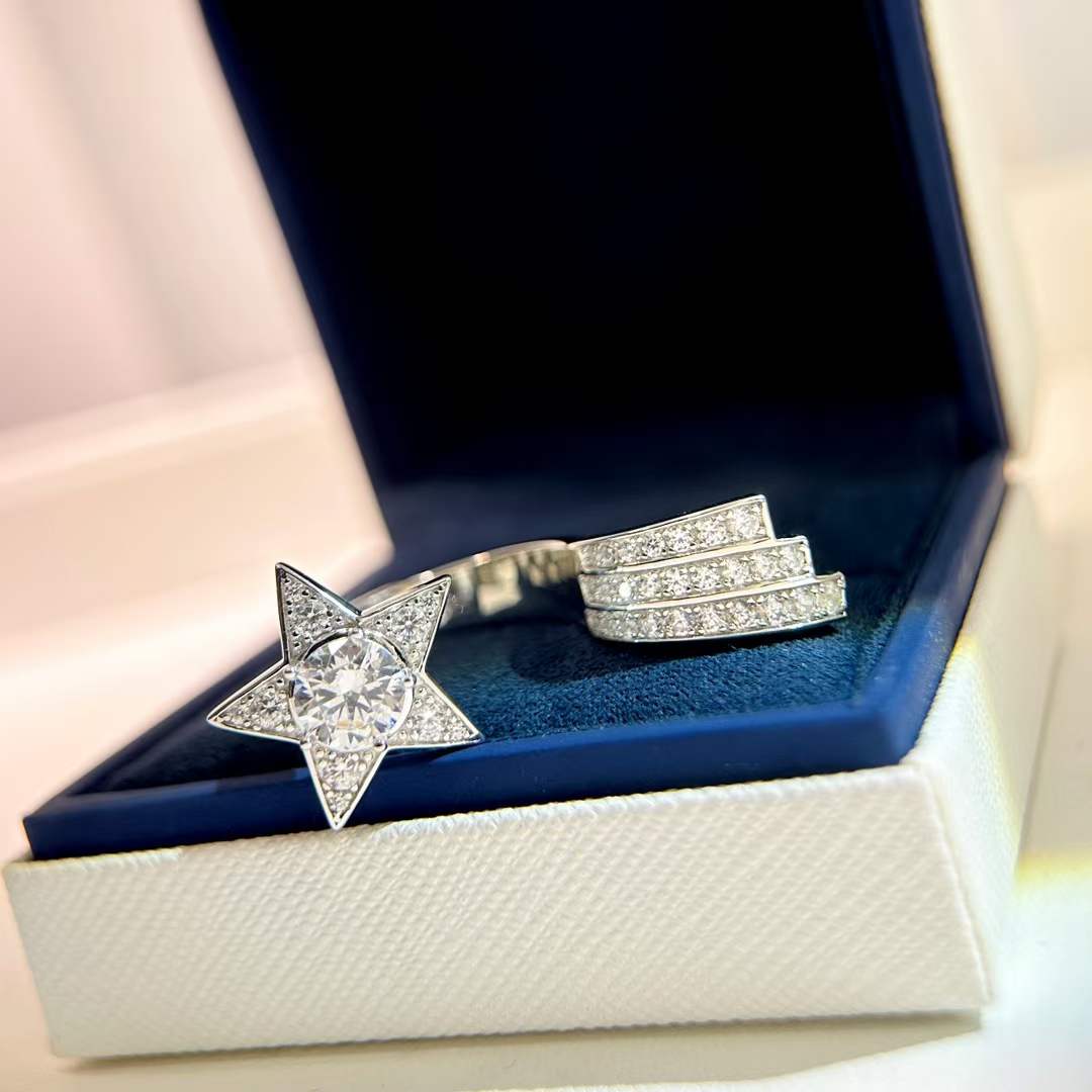 Chanel Women CC Comete 1932 Ring 18K White Gold Diamonds