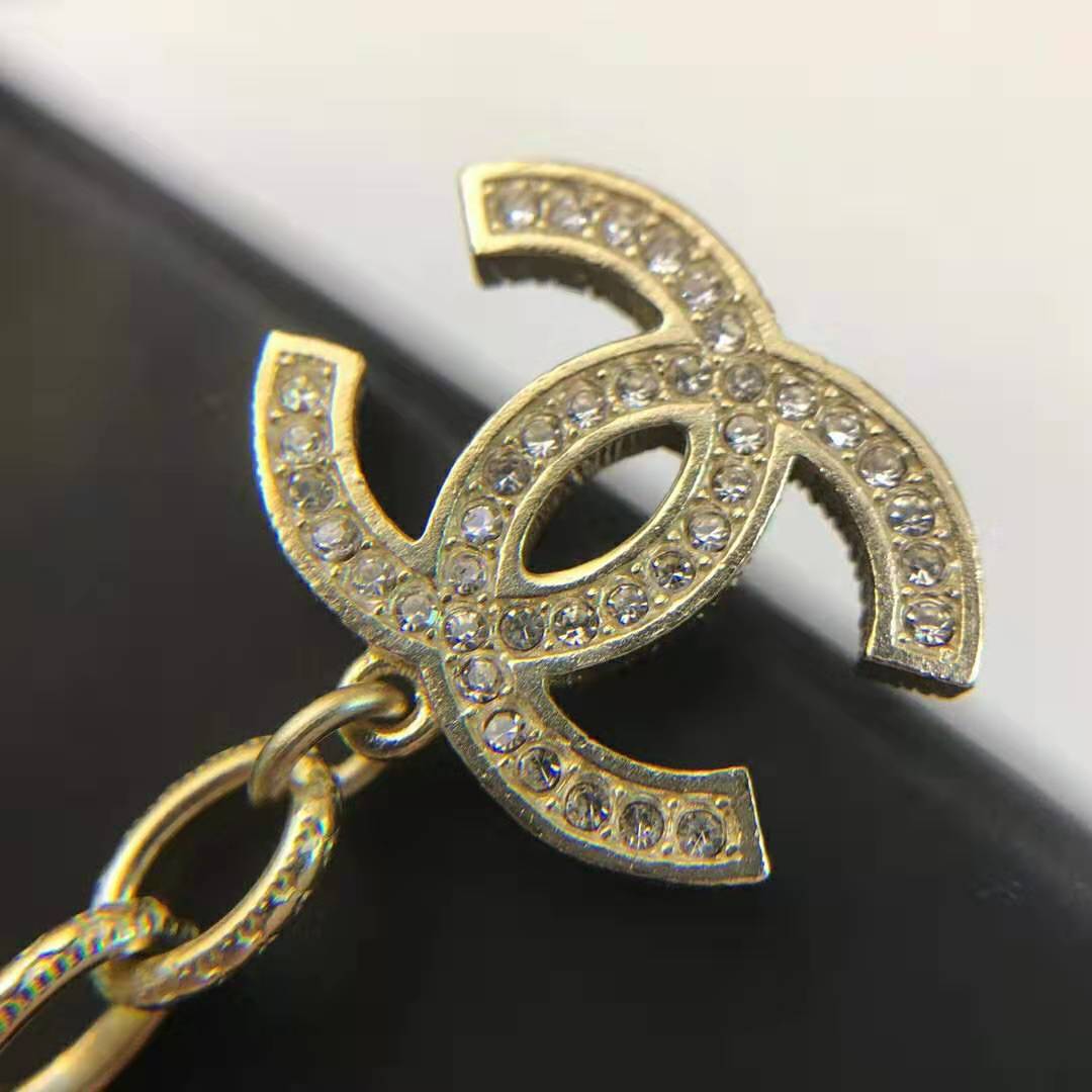 Chanel Women Necklace in Metal Glass Pearls & Diamantés-White