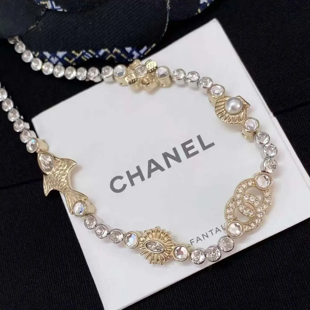 Chanel Women Necklace Metal Resin Glass Pearls & Strass