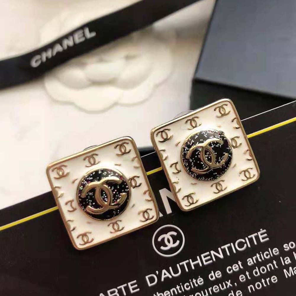 Chanel Women Stud Earrings in Metal