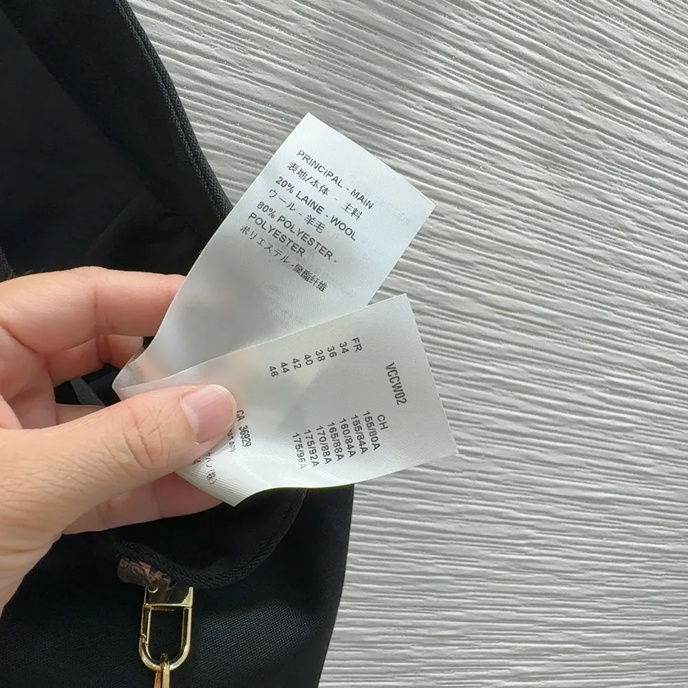 Louis Vuitton Women Chain Detail A-Line Mini Skirt 1AHUQ3