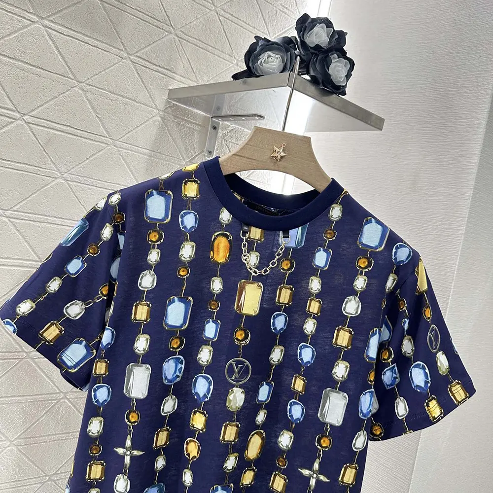 Louis Vuitton Women Necklace Print T-Shirt 1AI462