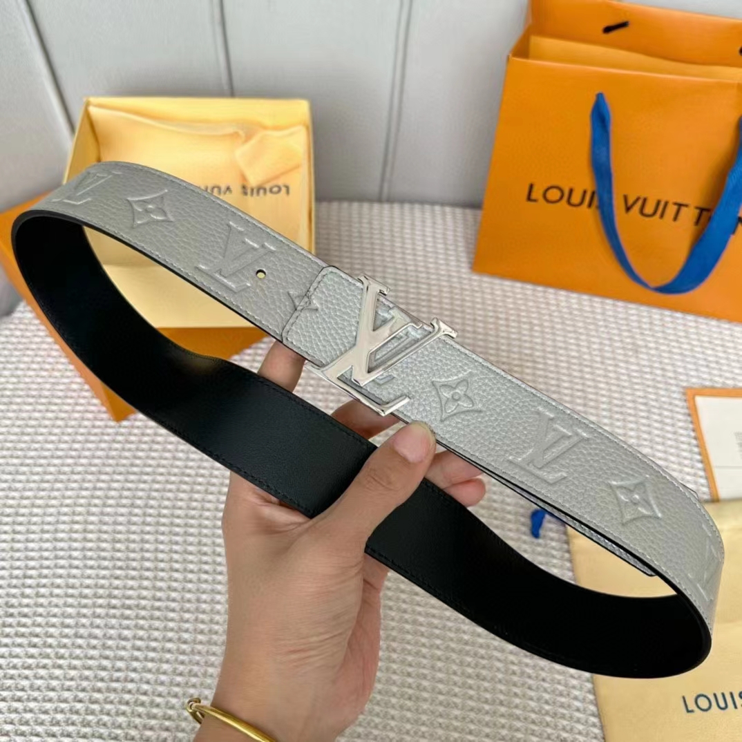 Louis Vuitton Unisex LV Initials 40 MM Reversible Belt Silver Taurillon Calf Leather