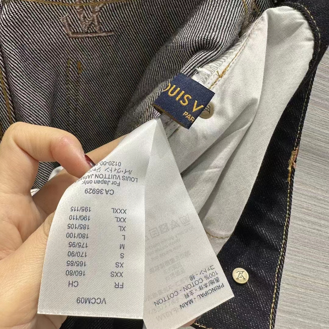 Louis Vuitton Men LV RUNWAY Embroidered Bootcut Denim Pants Indigo Cotton 1AFI93