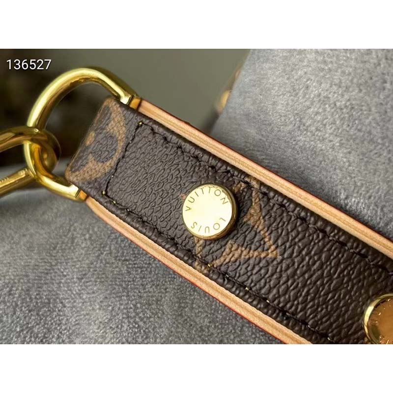 Louis Vuitton LV Unisex Leash MM Monogram Coated Canvas Cowhide Leather