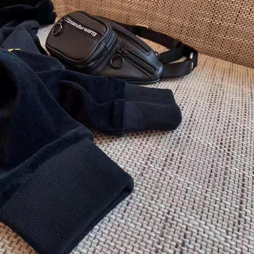 Gucci Women Oversize Sweatshirt with Gucci Embroidery in Black Cotton