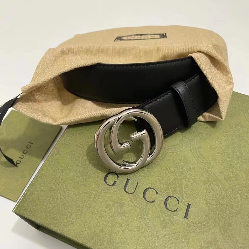 Gucci Unisex Blondie Belt Black Leather Round Interlocking G Buckle Palladium-Toned Hardware 4 CM Width