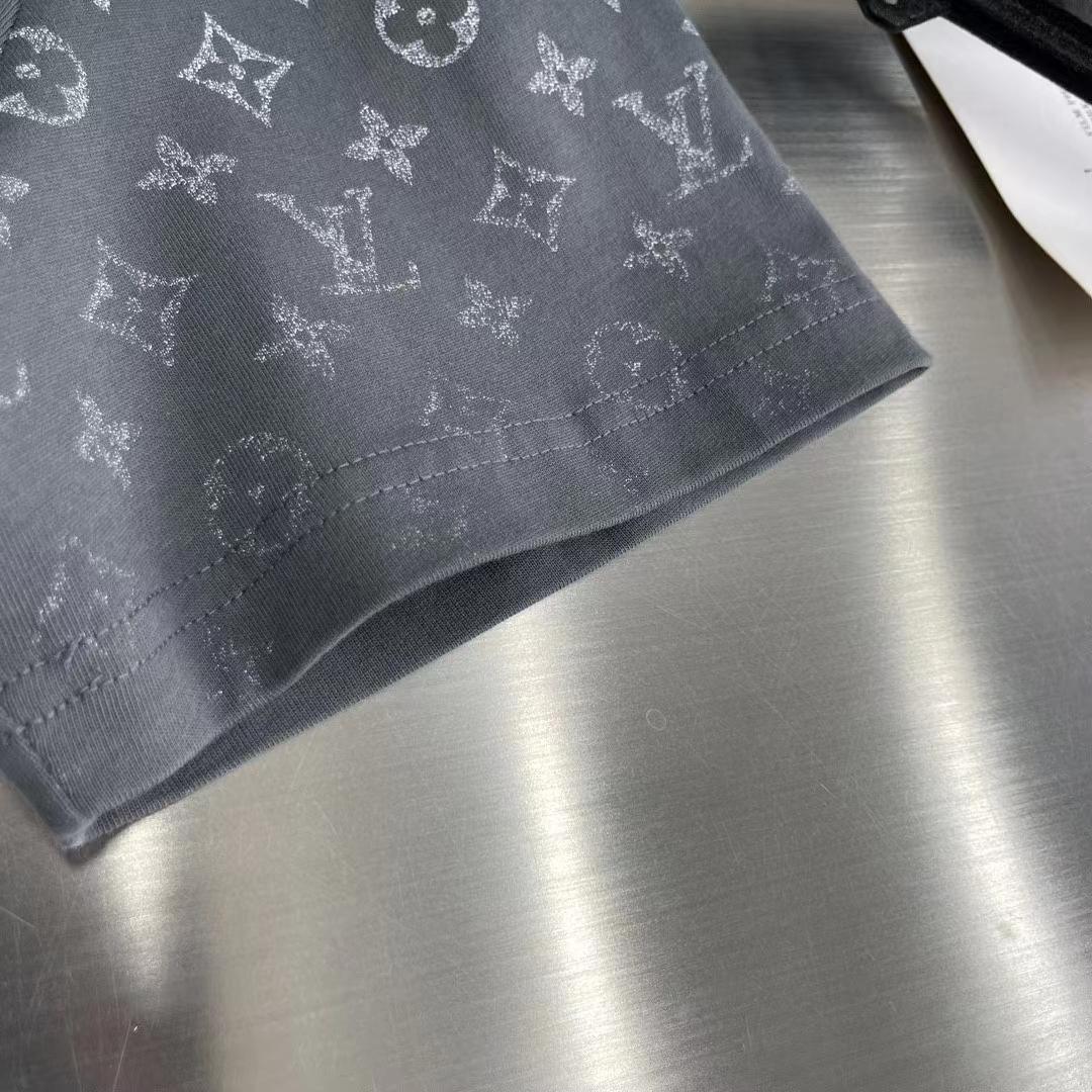 Louis Vuitton Women LV SKI Monogram Gradient Cotton T-Shirt Regular Fit Ribbed Neck Volcanic Ash