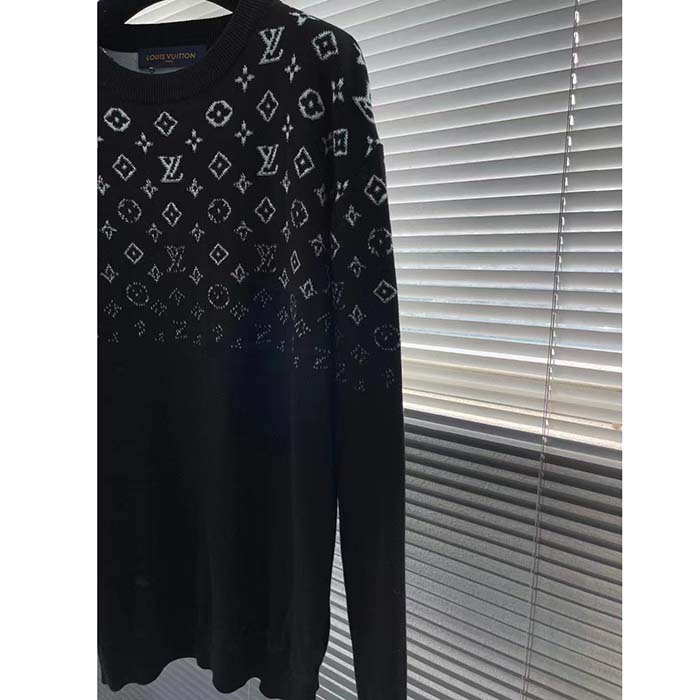 Louis Vuitton Women LV Lvse Monogram Degrade Crewneck Cotton Black White Slightly Loose Fit