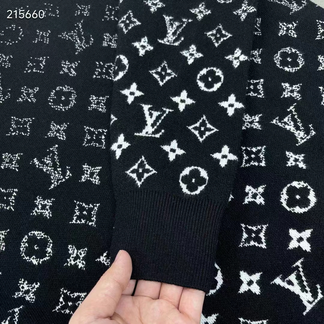 Louis Vuitton Women Lvse Monogram Degrade Crewneck Cotton Black White Slightly Loose Fit