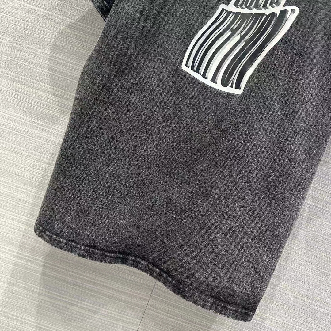 Louis Vuitton Men Graphic LV Signature T-Shirt Cotton Metal Grey Regular Fit