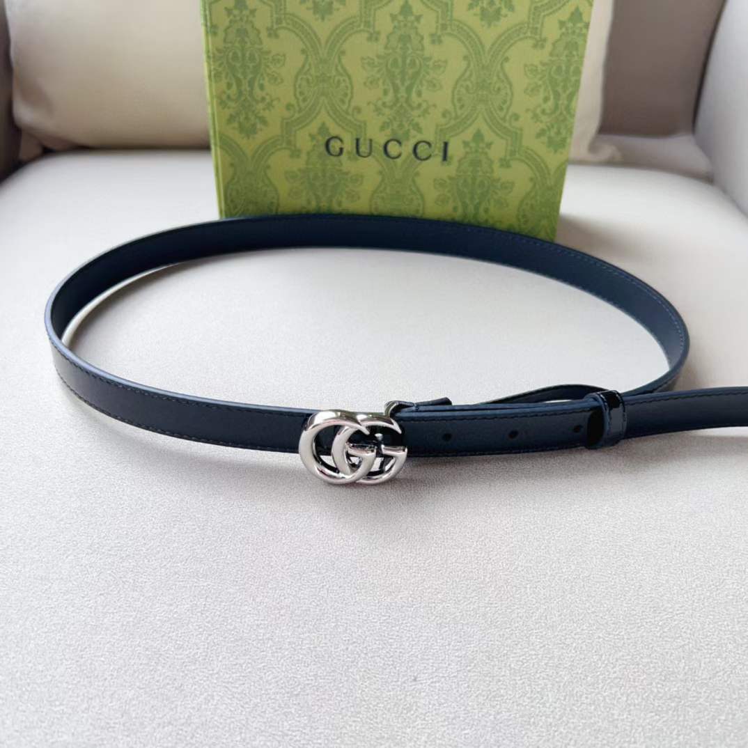 Gucci Unisex GG Marmont Thin Belt Black Leather Double G Buckle