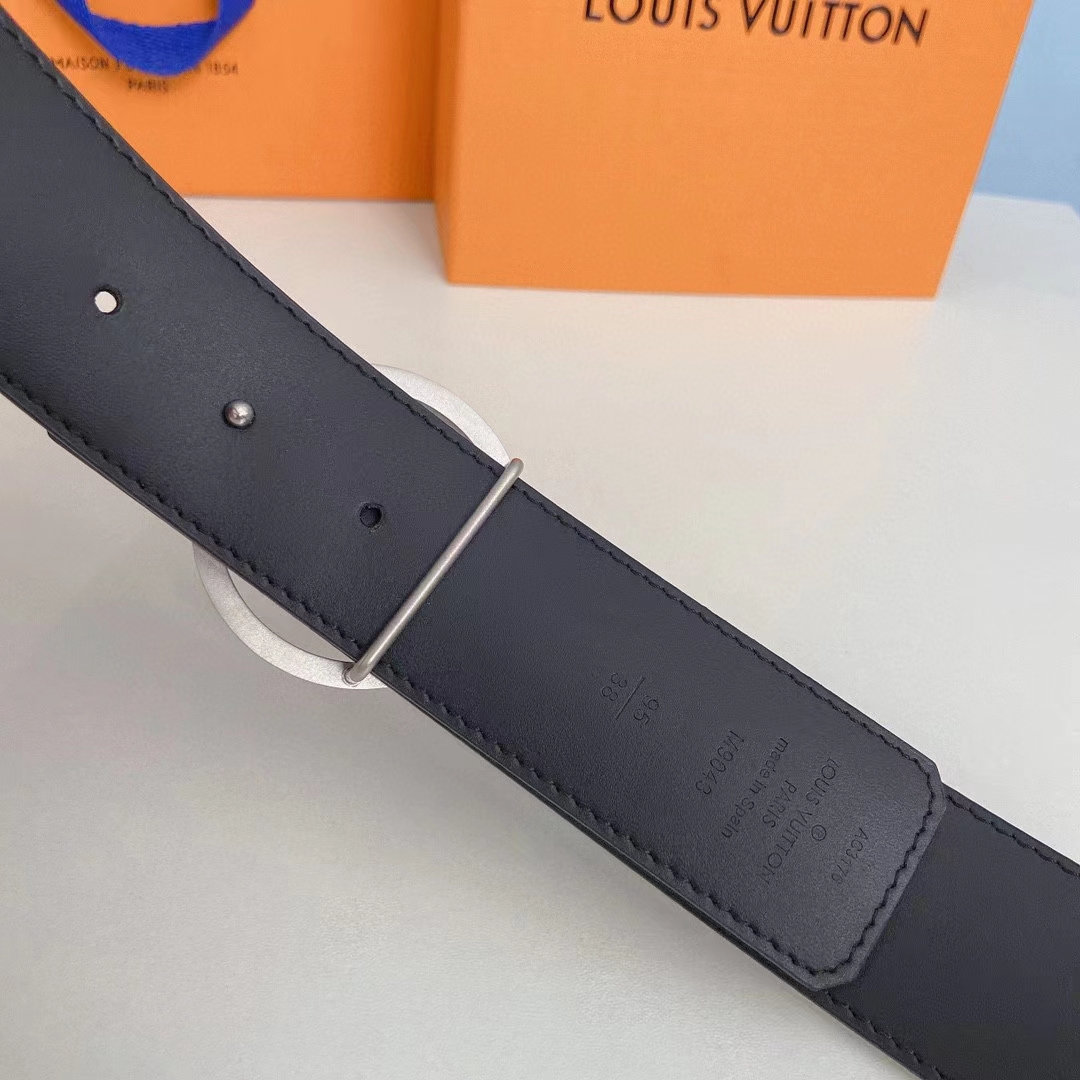 Louis Vuitton Unisex LV Circle 40 MM Reversible Belt Monogram Eclipse Canvas Calf Leather