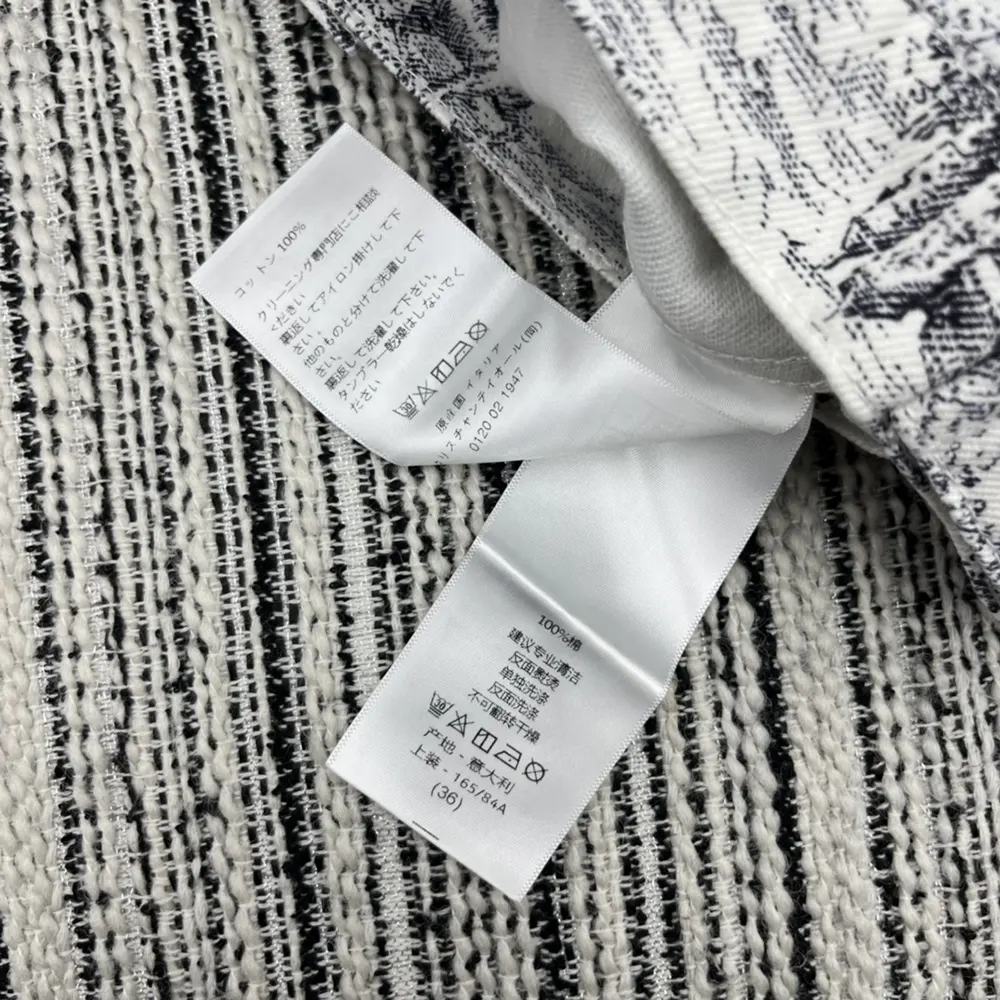 Dior Men Jacket White Cotton Denim with Blue Toile de Jouy Scotland Motif