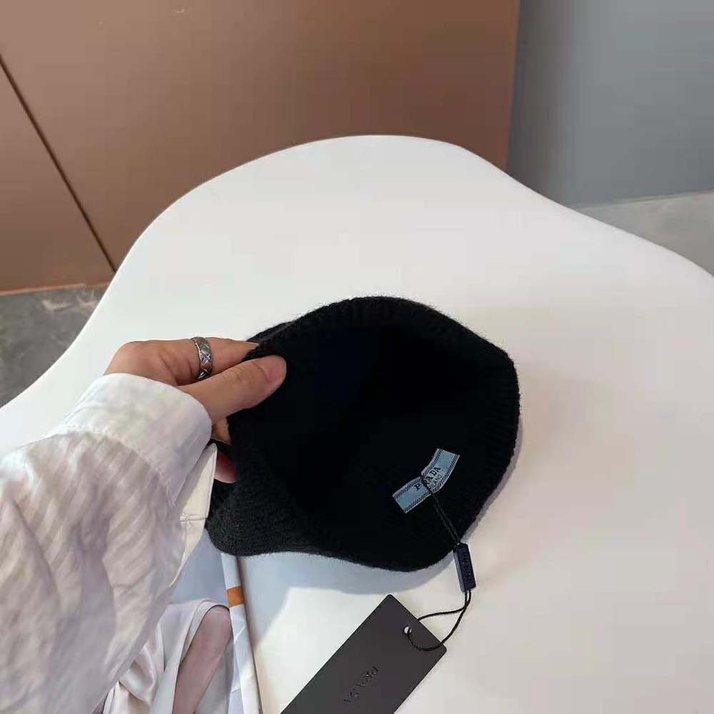 Prada Women Wool and Cashmere Beanie-Black