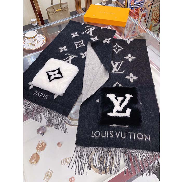 Louis Vuitton LV Unisex Cold Reykjavik Scarf Black Monogram Flowers Cashmere Pockets Mink Fur