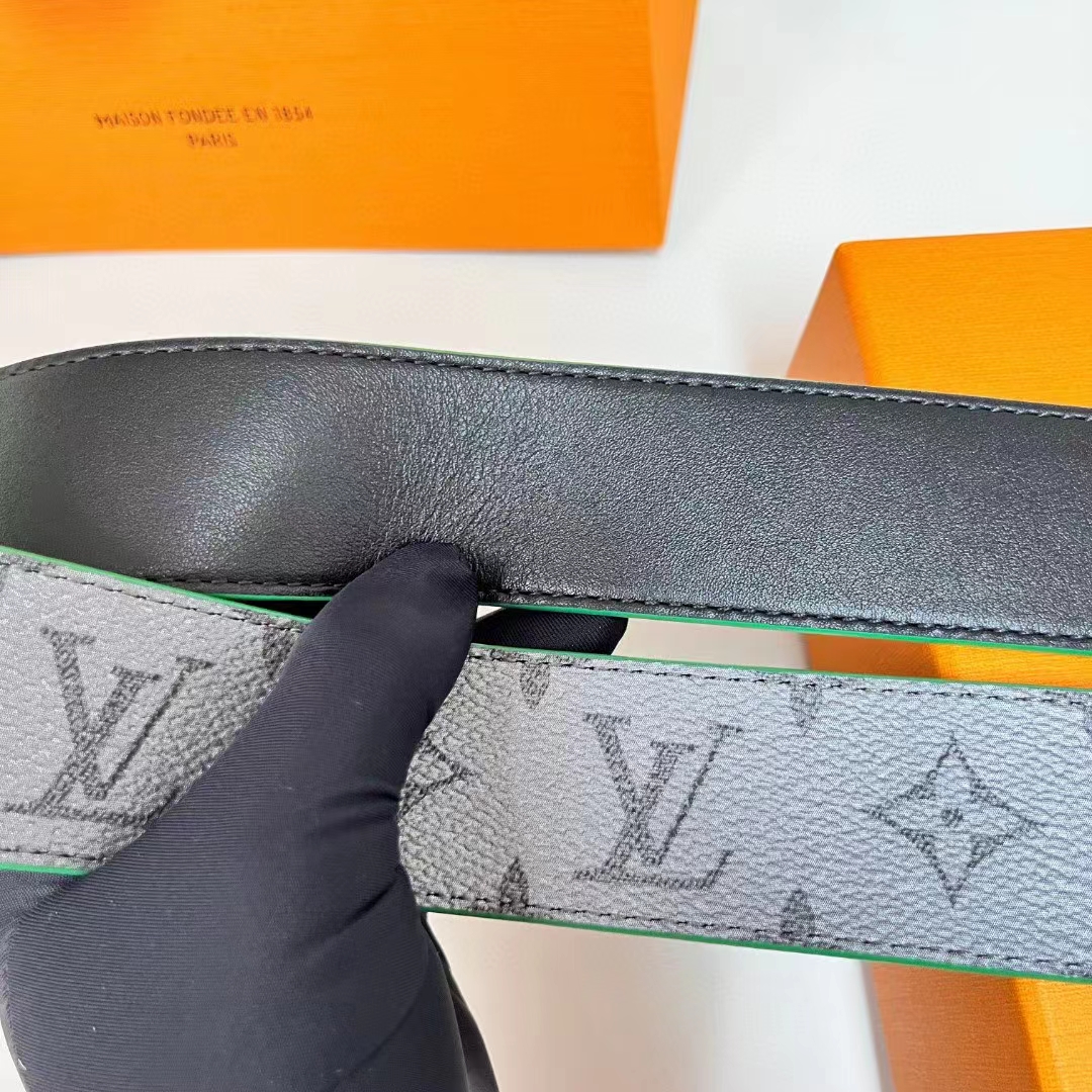 Louis Vuitton Unisex LV Line 40 MM Reversible Belt Green Monogram Eclipse Reverse Coated Canvas