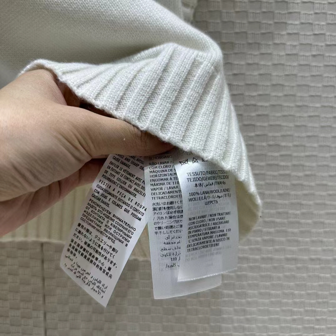 Gucci Women GG Wool Sweater Interlocking G Crewneck Web Stripe Wide Armhole Sleeveless