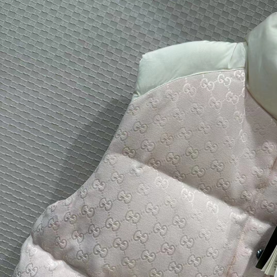 Gucci Women GG Cotton Canvas Padded Vest Pink Lined High Neck Sleeveless Two Side Pockets