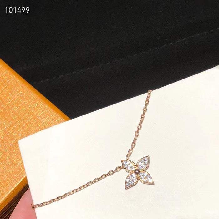 Louis Vuitton Women LV Idylle Blossom Pendant Pink Gold Diamonds 25 Diamonds