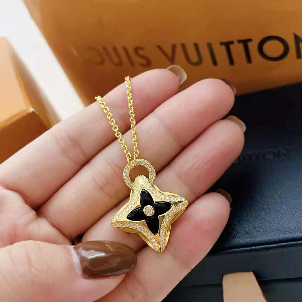 Louis Vuitton Women Ever Blossom Pendant