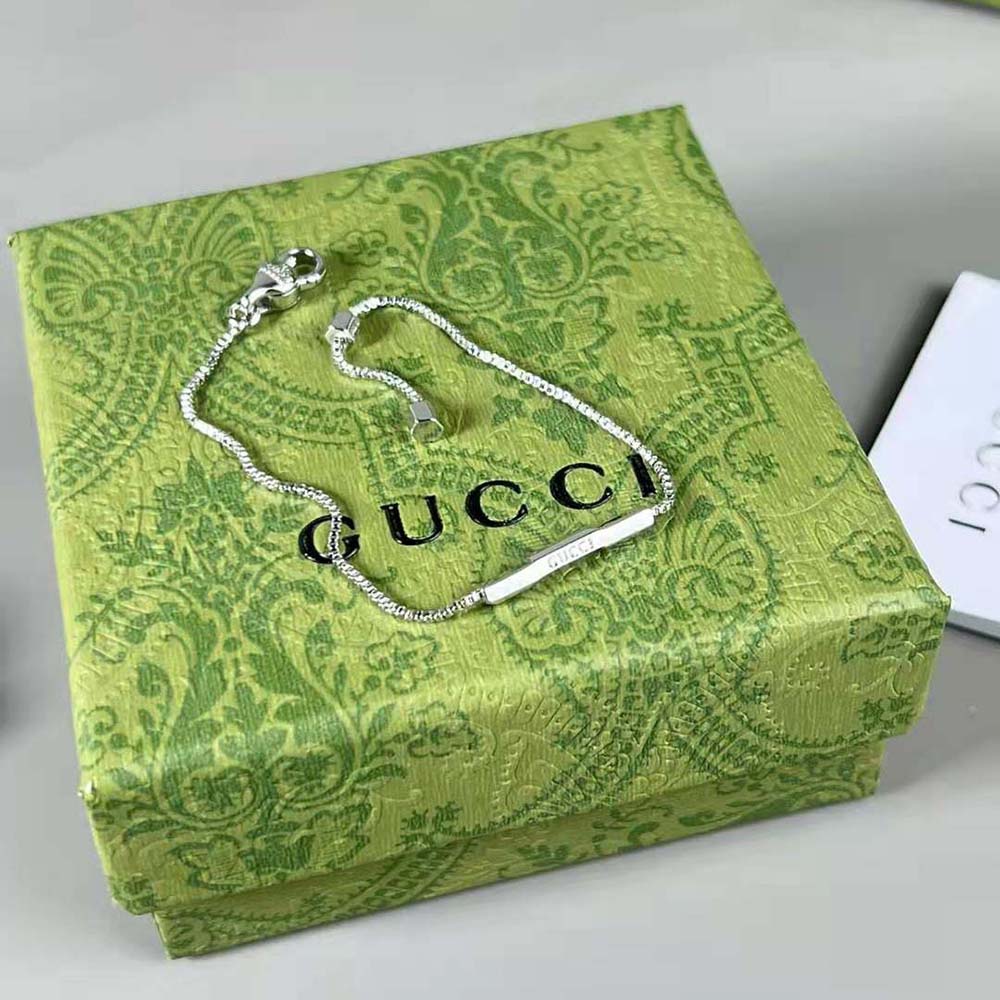 Gucci Women Link to Love Bracelet with Diamonds in White Gold