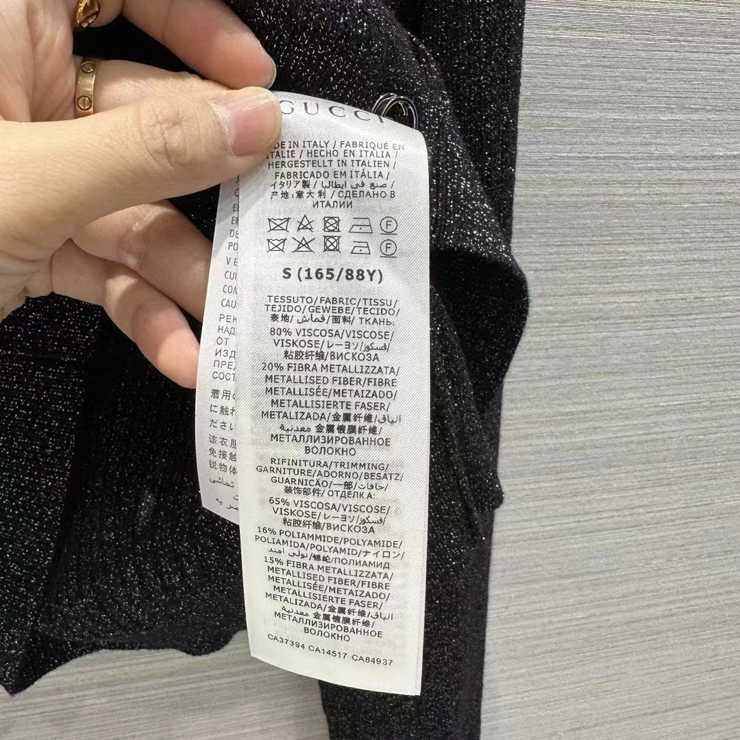 Gucci GG Women Rib Stitch Viscose Lamé Cardigan Interlocking G Buttons V-Neck Long Sleeves