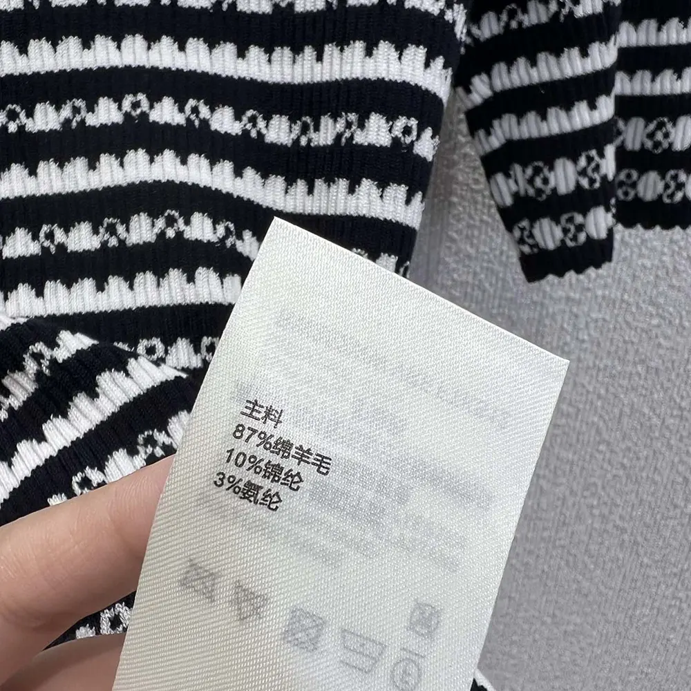 Louis Vuitton Women Scallop Stripe Knit Top 1AHJ15