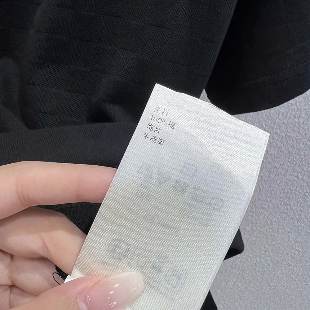 Louis Vuitton Women Signature Embellished T-Shirt 1AIMLZ