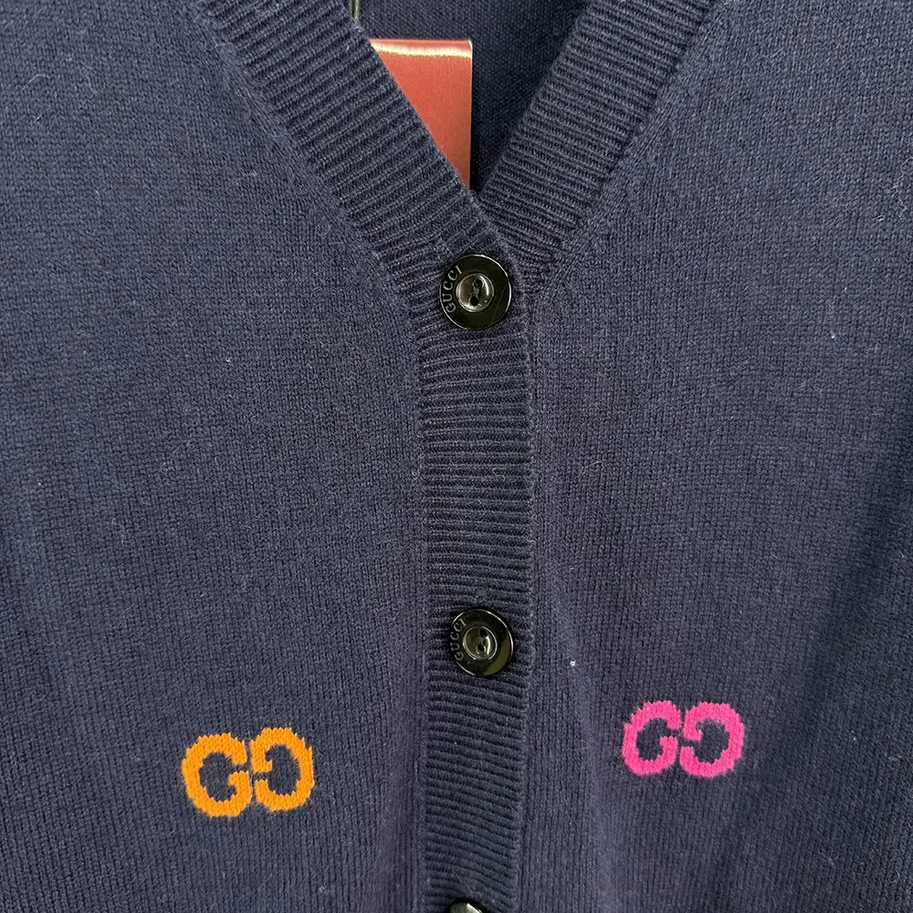 Gucci Women Fine Cashmere Cardigan with Intarsia 833671XKEYI