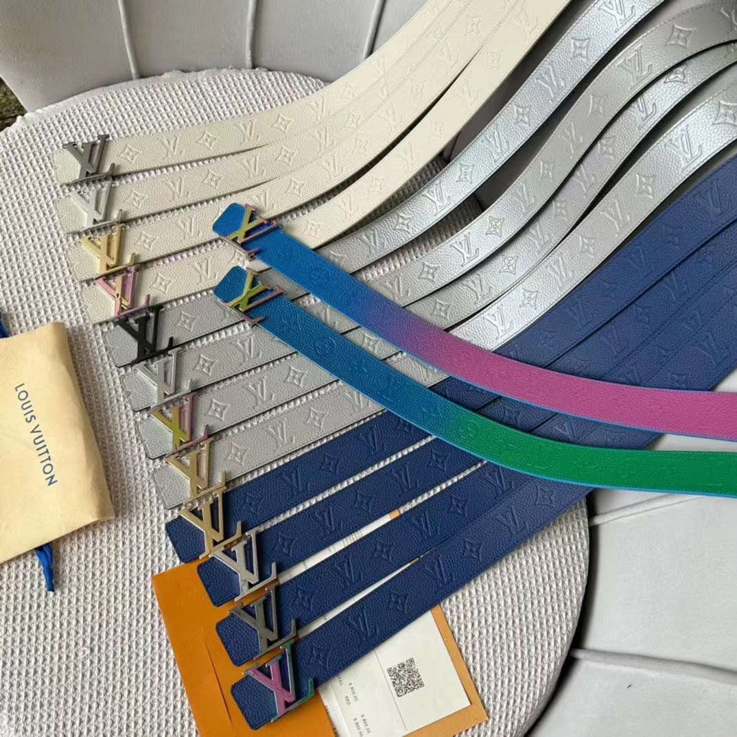 Louis Vuitton Unisex LV Initials 40 MM Reversible Belt Silver Taurillon Calf Leather