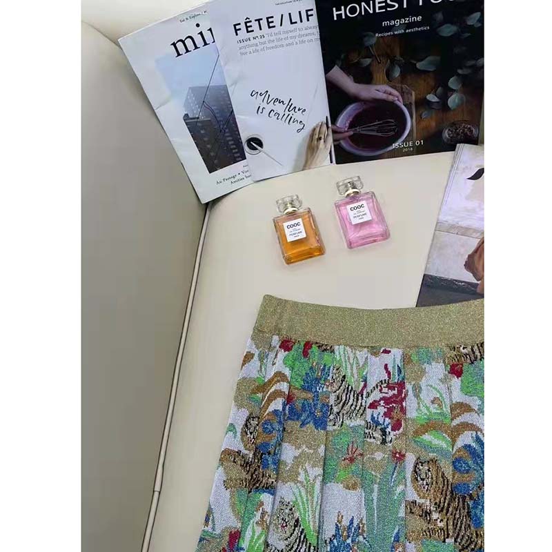 Gucci Women GG Tiger Jacquard Pleated Skirt Gold Green Tiger Flower Extra Fine Lurex