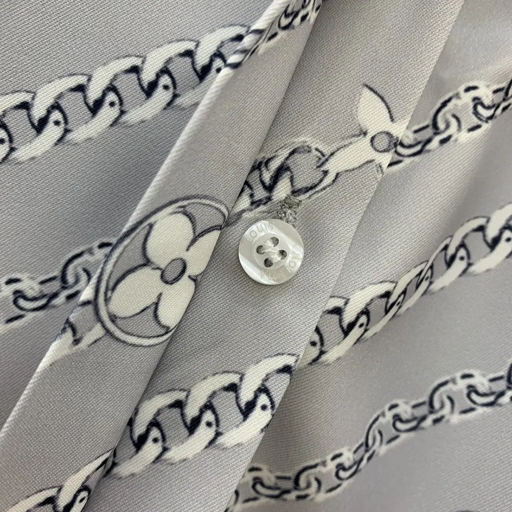 Louis Vuitton Women Pleated Collar Chain Print Shirt 1AGOAX
