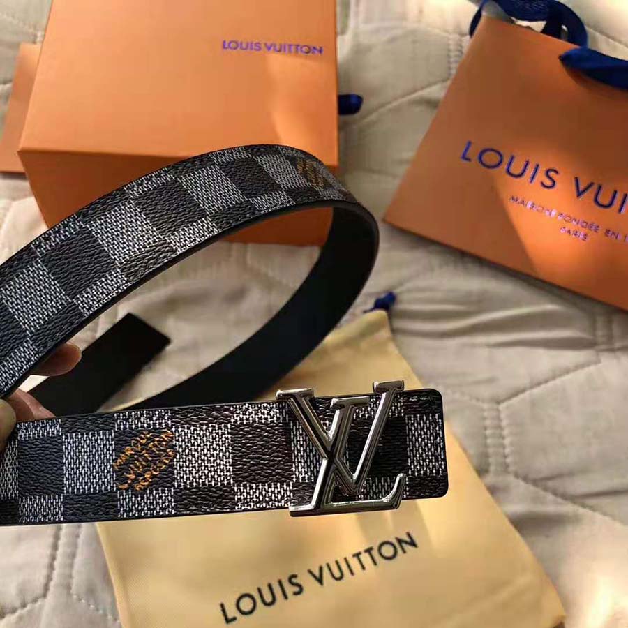 Louis Vuitton LV Unisex LV Initiales 30mm Reversible Belt in Damier Canvas-Grey