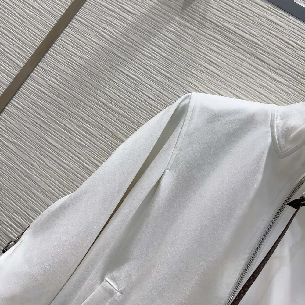 Louis Vuitton Women Batwing Sleeve Jacket 1AGERH