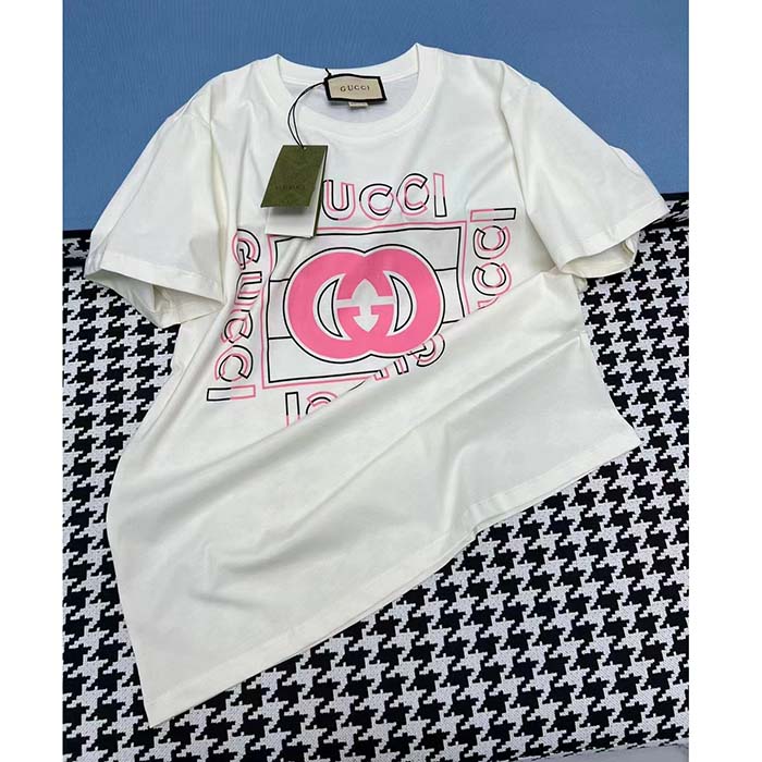 Gucci Men GG Vintage Logo Print T-Shirt Off White Cotton Jersey Crewneck